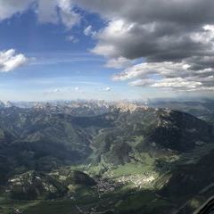 Flugwegposition um 15:19:24: Aufgenommen in der Nähe von Gemeinde Mautern in der Steiermark, 8774, Österreich in 2400 Meter